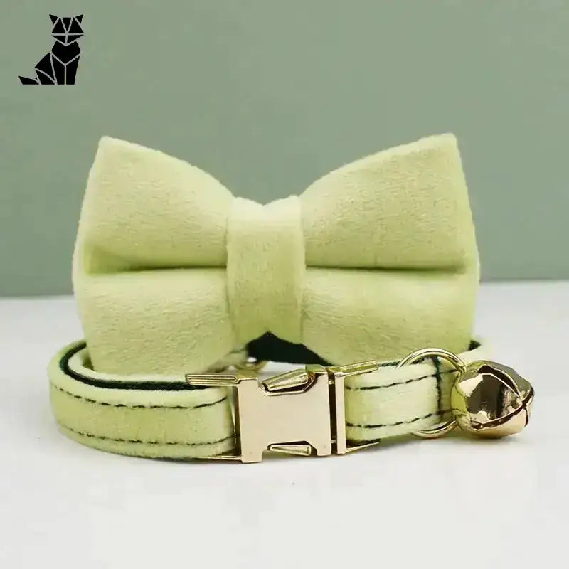 Miękka Obroża dla Psa: Komfort i Styl Jasnozielona z Muszką / S(16-26cm)