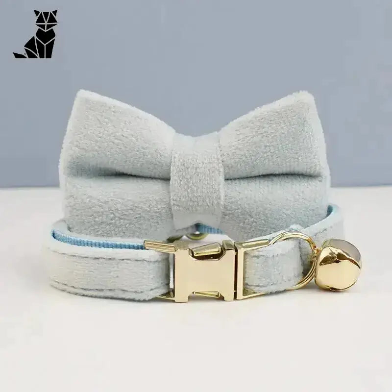 Stylowy Naszyjnik dla Kota z Aksamitu Jasnoniebieski z Muszką / S(16-26cm)