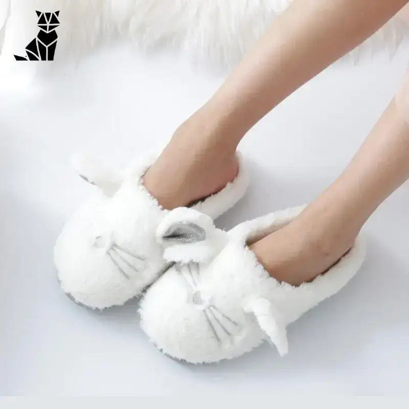 Cute Kapcie Kawaii z Uszami Kota Pluszowe Biały Puszysty Króliczek