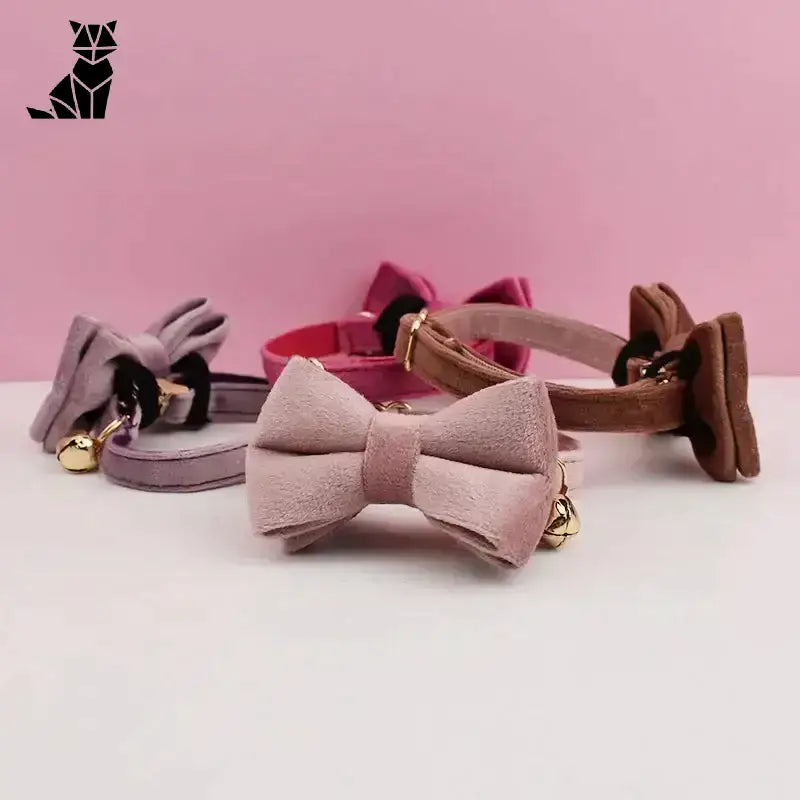 Elegancka Kokardka dla Kota z Dzwoneczkiem