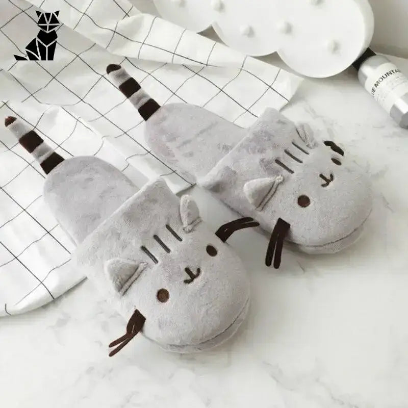 Kocie Kapcie Pluszowe Ciepłe dla Miłośników Kotów 36 Para Szary Pusheen