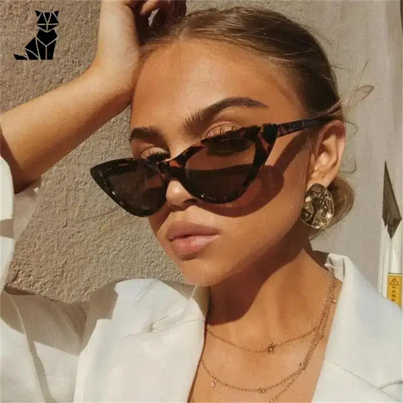 Kocie Okulary Przeciwsłoneczne – Stylowy Hit Lata