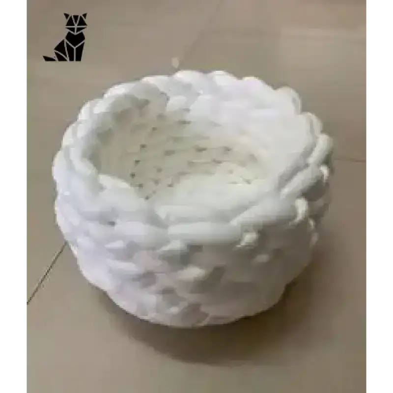 Legowisko dla Kota na Szydełku – Komfort i Styl w Jednym Biały / s Biały Teksturowany Tkany