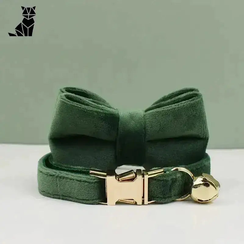 Miękka Obroża dla Psa Welurowa Regulowana Ciemnozielona z Muszką / S(16-26cm) Zielony Aksamit Kot