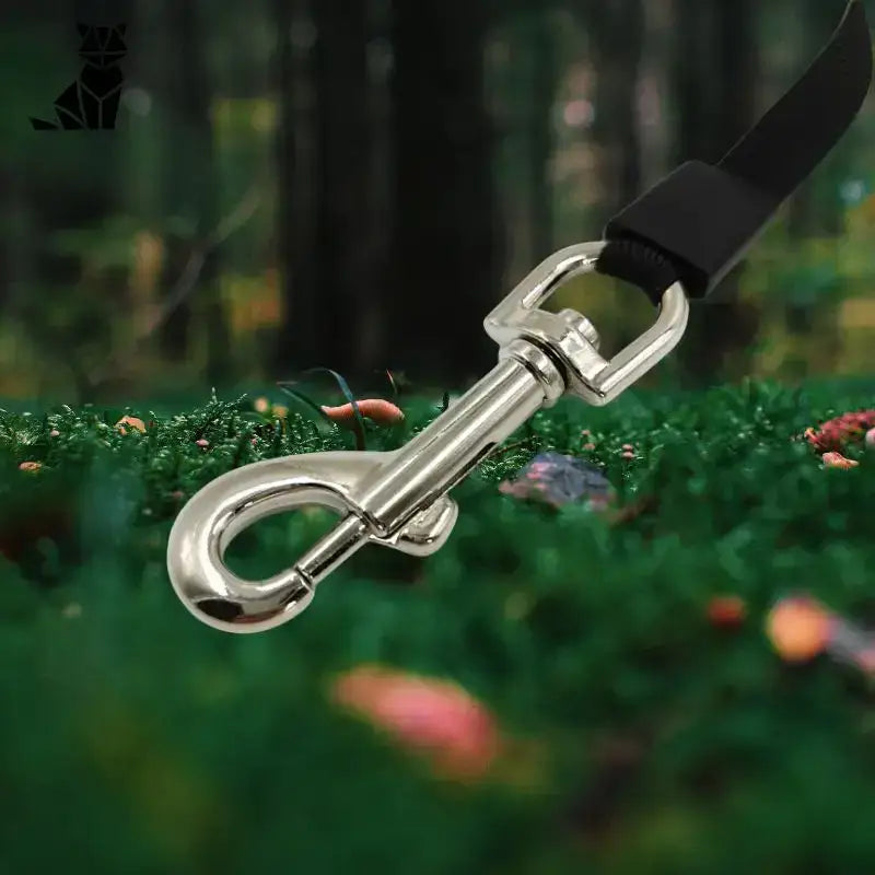 Smycz Bezpieczna dla Kota Wygodna i Trwała Srebrny Metal Zatrzask