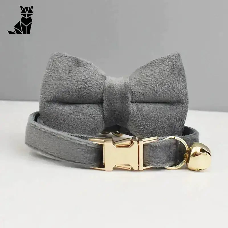 Stylowa Obroża z Kokardką dla Kota Ciemnoszary z Muszką / S(16-26cm) Szary Aksamitny Zwierzak