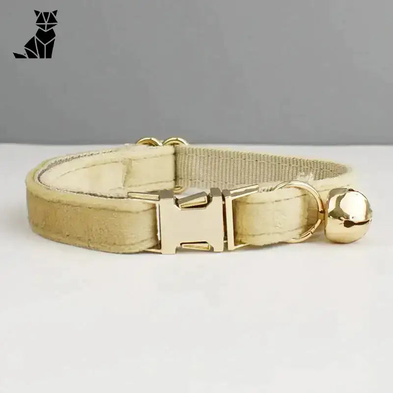 Stylowy Pasek dla Kota z Dzwoneczkiem a / s For Neck 16-26cm