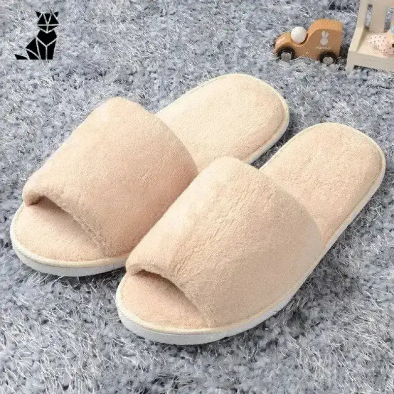 Wygodne Damskie Kapcie na Każdą Porę Roku Beżowy / 36-39 Para Miękki Beż